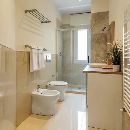 Cinque Terre The Square - Two Bathrooms Apartamento La Spezia