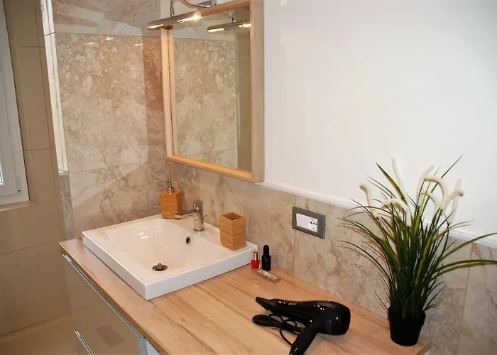 Cinque Terre The Square - Two Bathrooms Apartment